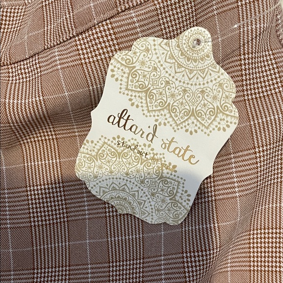 Altar'd State Checkered Tan‎ Mini Skort - Picture 3 of 8